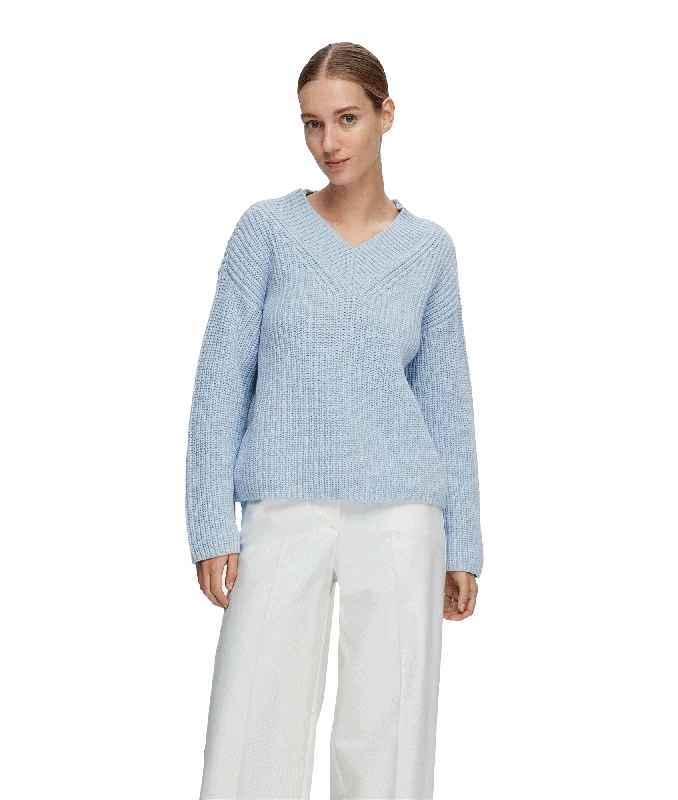 V-neck Knitted Jumper - Blue