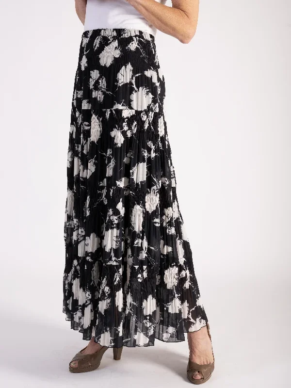 black-white-flower-pleated-skirt