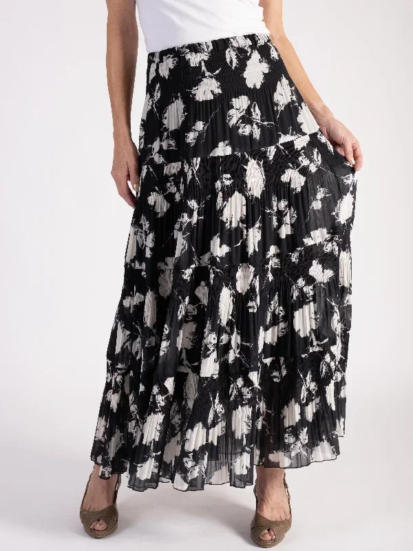 black-white-flower-pleated-skirt