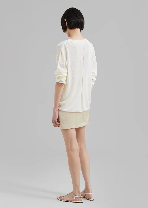 juro-v-neck-knit-cream