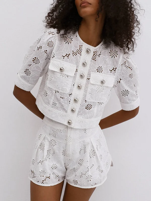 multi-button-embroidery-shorts-set