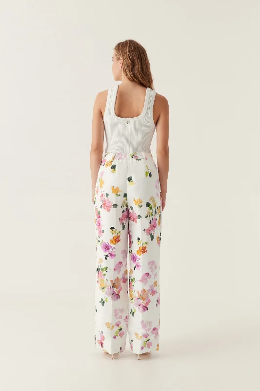 portray-relaxed-pant-scattered-floral