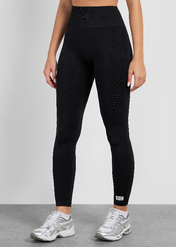 s25snwv9-women-seamless-scrunch-leggings