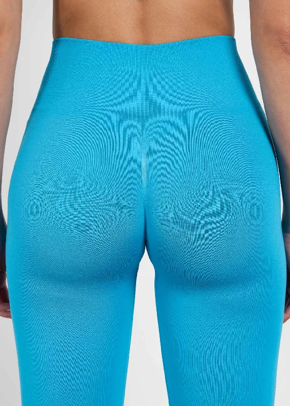 s25snwv9-women-seamless-scrunch-leggings