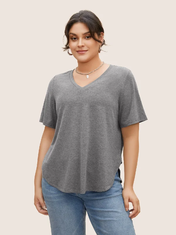 Supersoft Essentials Solid V Neck Arc Hem T-shirt